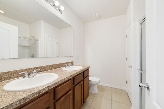 Building Photo - 257 Arbor Lakes Dr
