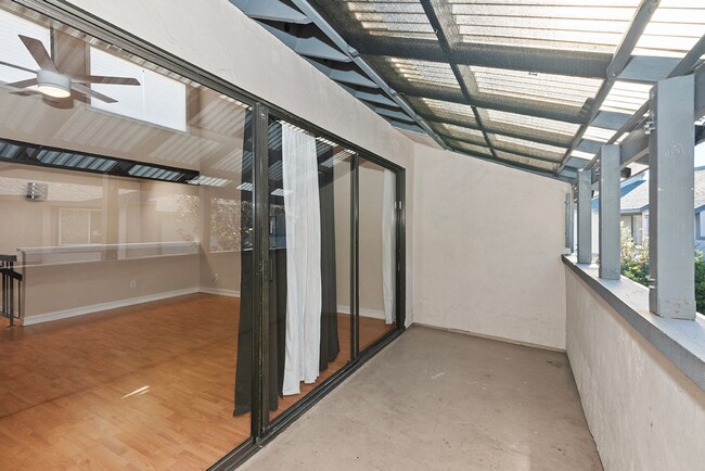 Building Photo - Your New Home Awaits