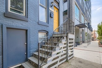 Building Photo - 2535 N Howard St