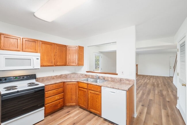 Building Photo - 1721-1723-1723 Juniper Dr