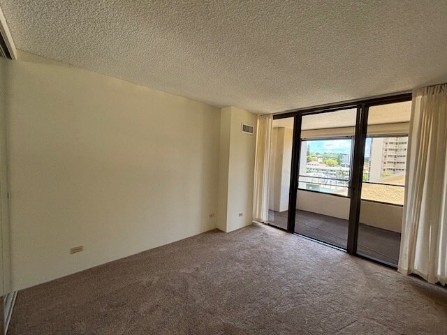 Building Photo - 1717 Mott-Smith Dr