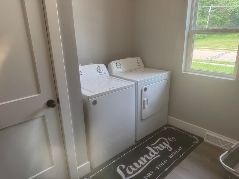 Mudroom off of garage - 102 S Prairie Ave