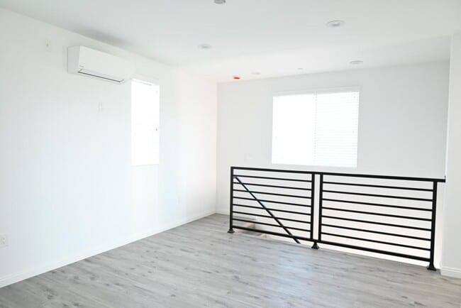 Building Photo - 20515 Madrona Ave