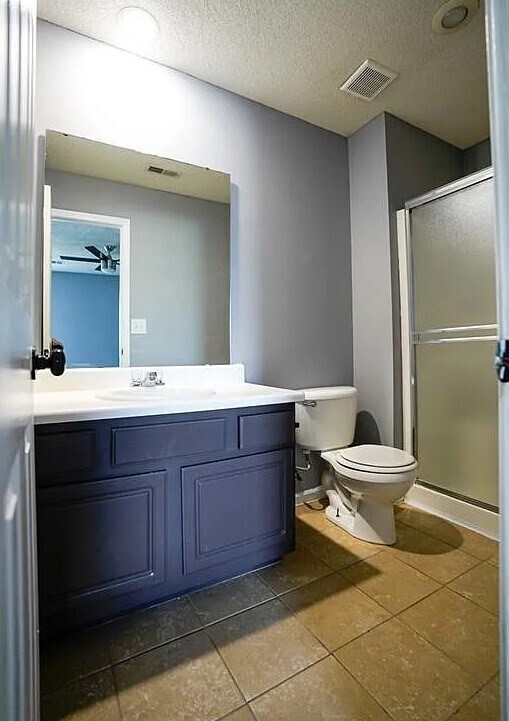 Building Photo - 853 E 167th Ct