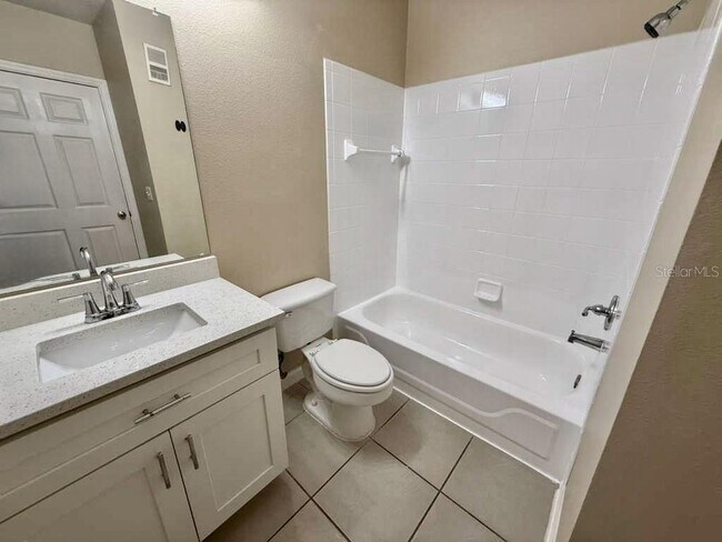 Building Photo - 4332 S Kirkman Rd