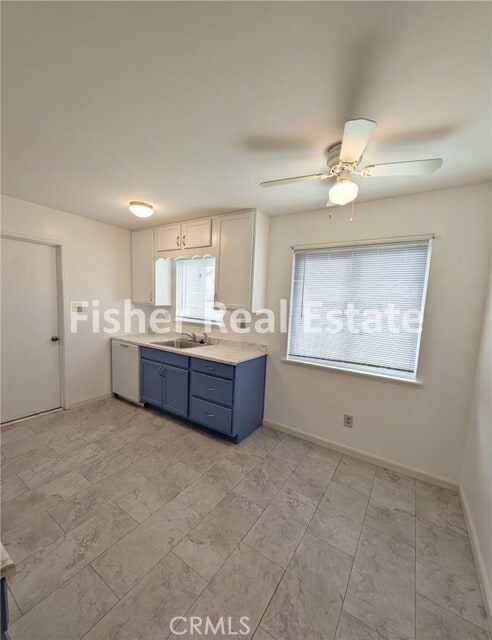 Building Photo - 877 Pearl Dr