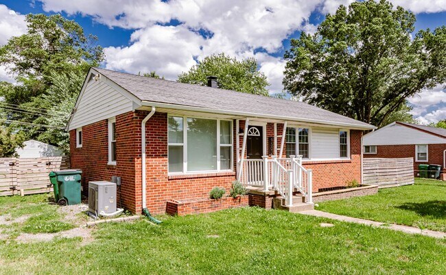 Building Photo - 9507 Stockbridge Dr