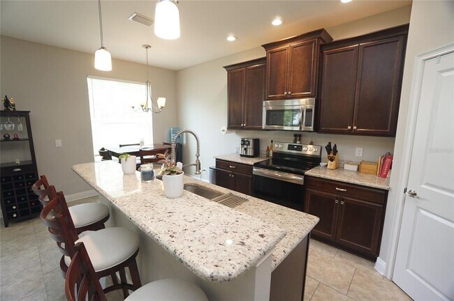 Building Photo - 6303 S MacDill Ave