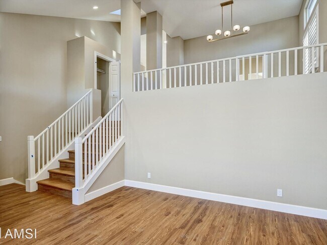 Building Photo - 4 br, 2 bath House - 1101 Rock Creek Way