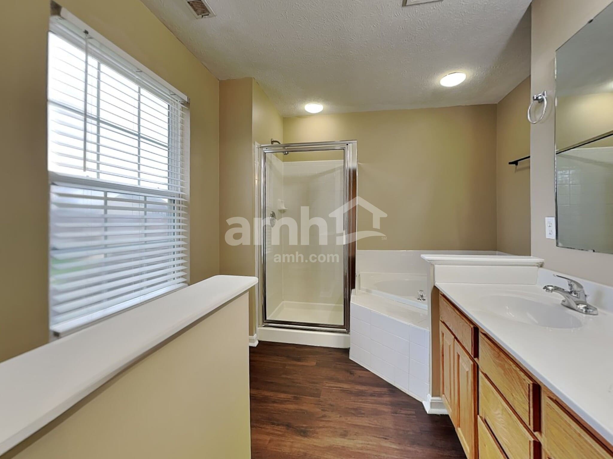 Building Photo - 7628 Falls Creek Way