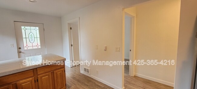 Building Photo - 810 23rd Ave