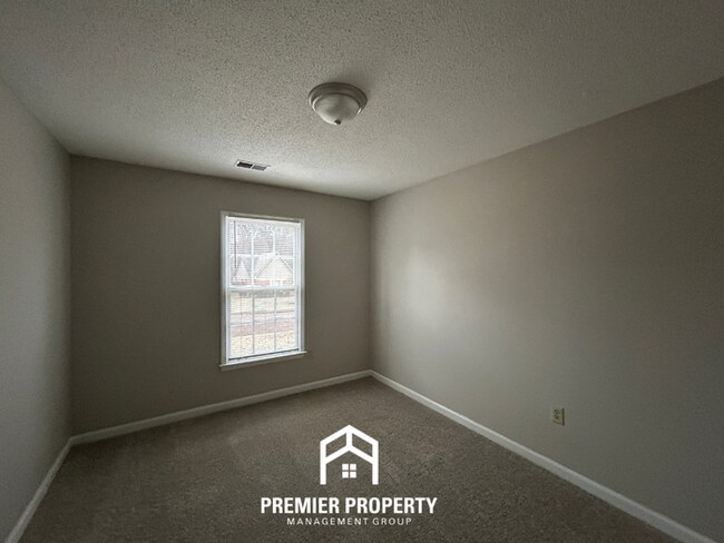 Building Photo - 7082 Farmhouse Dr