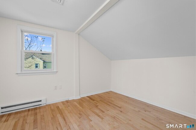 Building Photo - 4 Bellview Rd