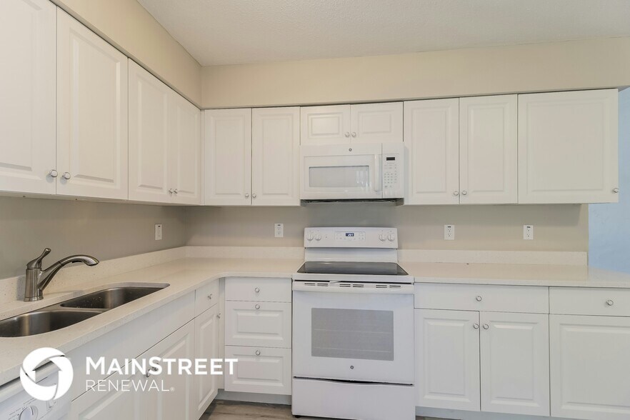 Building Photo - 466 Oxford Dr