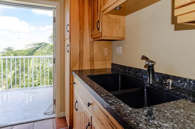 Building Photo - El Dorado Club