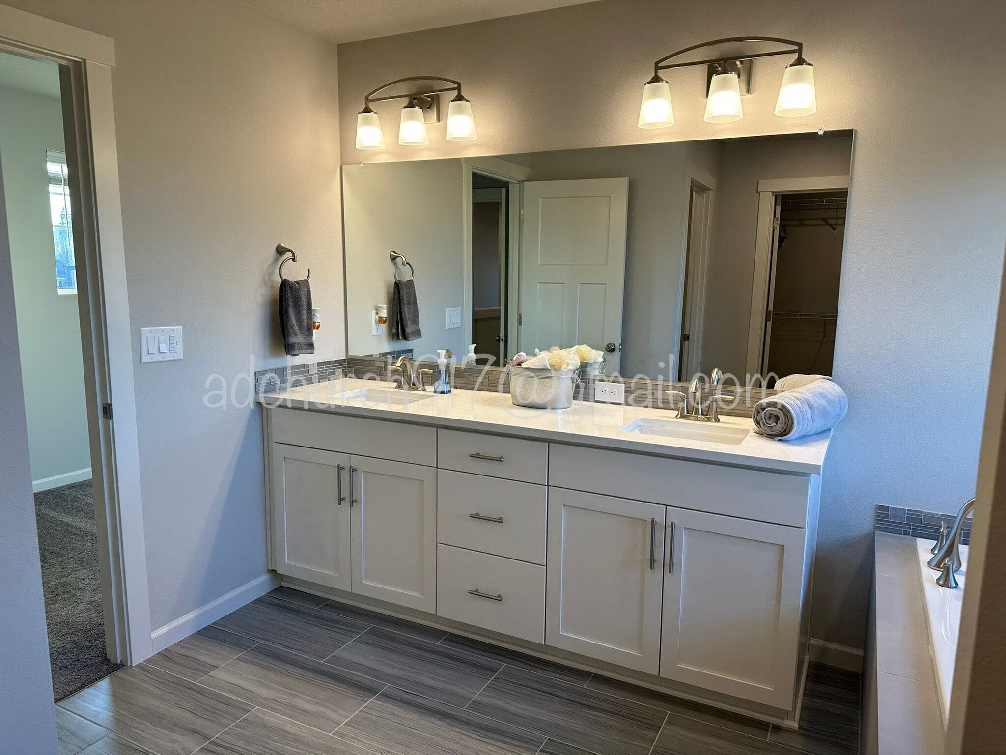 Primary Bath Suite - 37539 Sockeye St