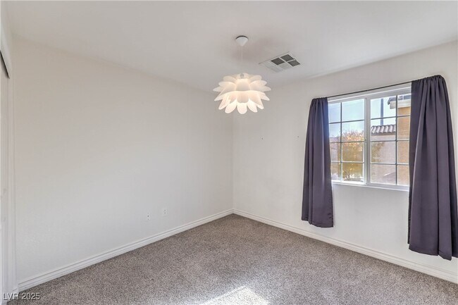 Building Photo - 9194 Red Knoll St