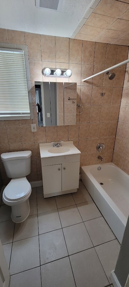 Building Photo - 8057 Meadow Ave