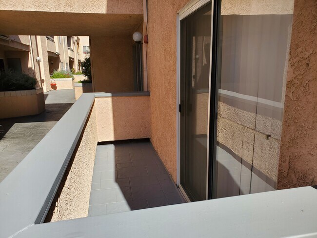 Building Photo - Orion Court Apartments