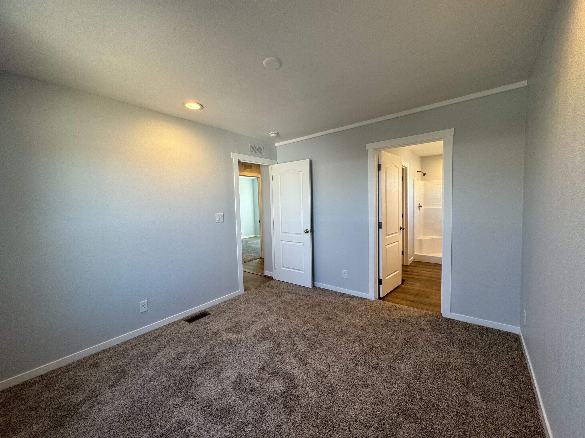 Building Photo - 2627 S Lamb Blvd