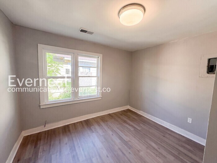 Building Photo - 1825 18th St Ensley