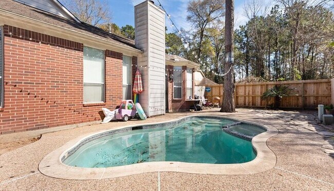 Building Photo - 20707 Redbud Trail