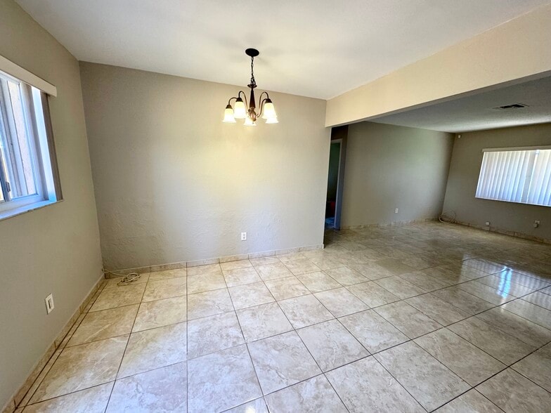 Building Photo - 6133 Buchanan St