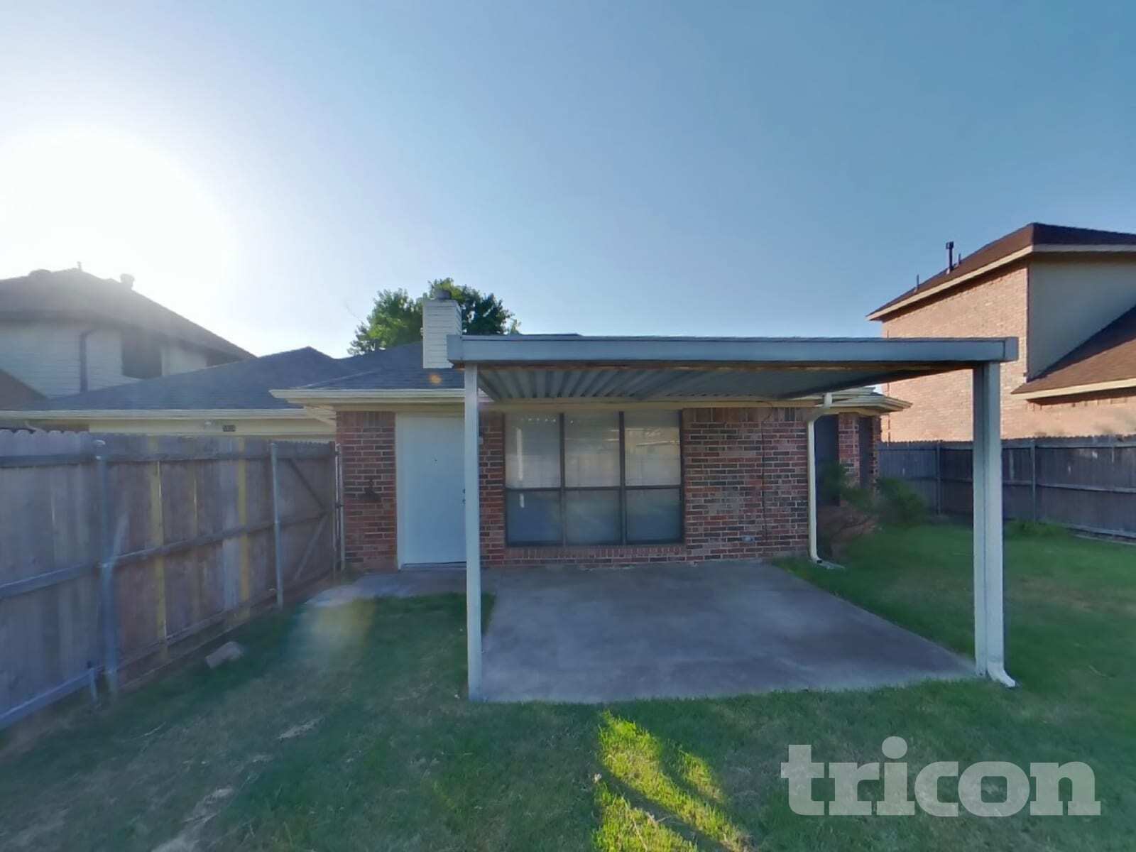 Building Photo - 1624 Bent Brook Dr