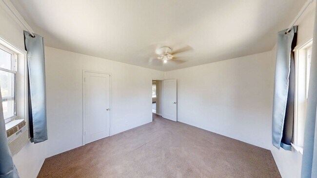 Building Photo - Large home in Yucaipa, Ca.