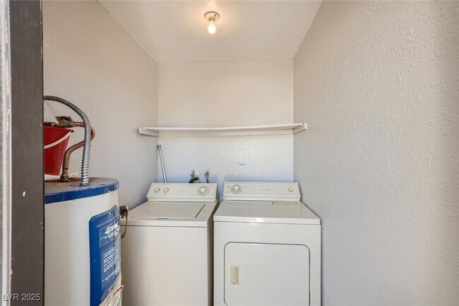 Building Photo - 2977 Juniper Hills Blvd