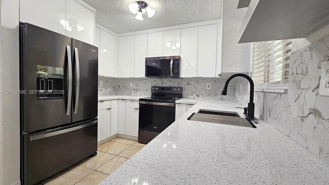Building Photo - 10611 SW 170th Terrace