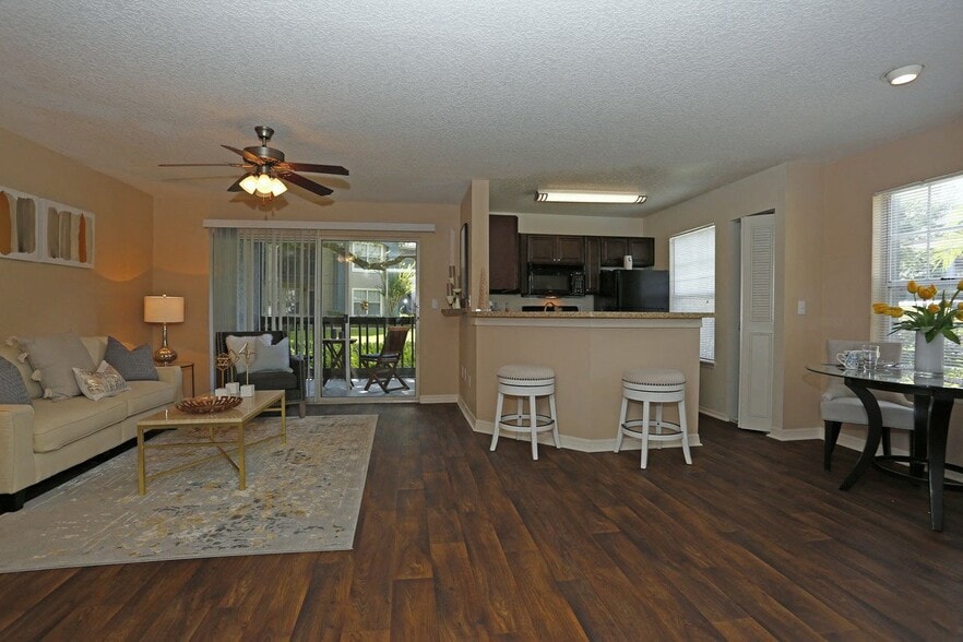 Stonegate Apartments 31177 US Hwy 19 N Palm Harbor FL 34684