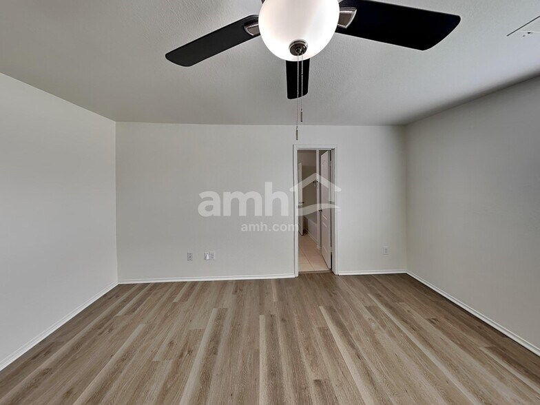 Building Photo - 1143 Desert Willow Ln