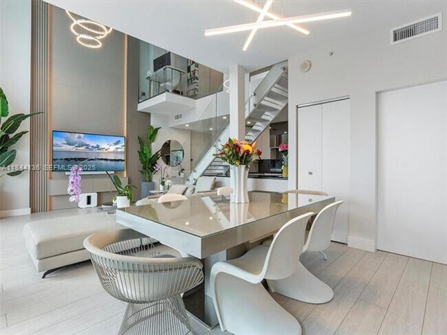 Building Photo - 60 SW 13th St