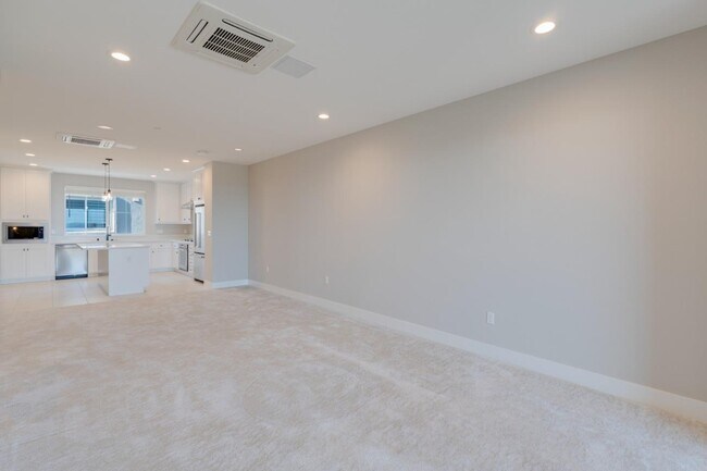 Building Photo - 1416 Venice Ter