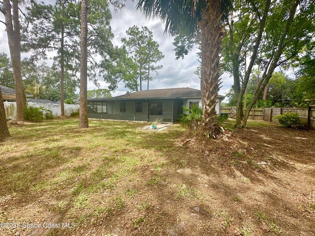 Building Photo - 5055 Canoni Pl