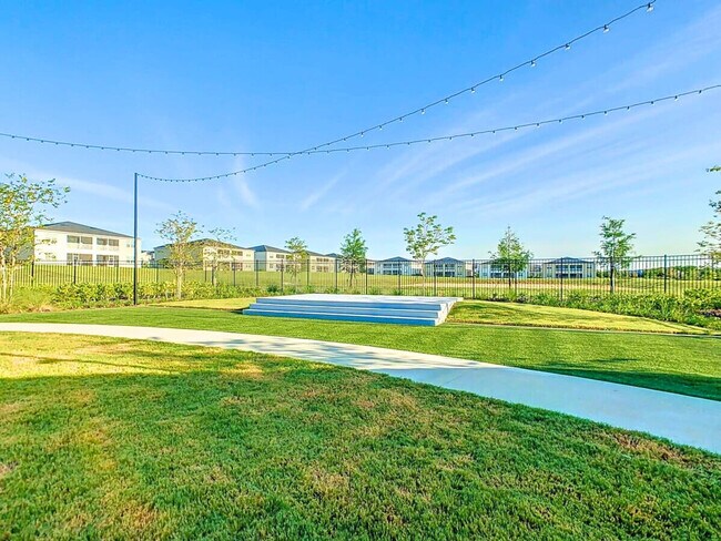 Building Photo - 705 Ocean Course Ave