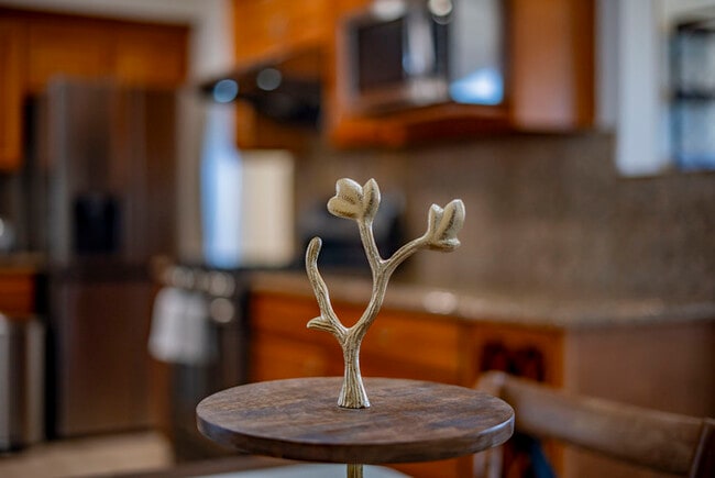 Building Photo - Furnished 3BR Glendora Home | Quiet Retreat + Parking