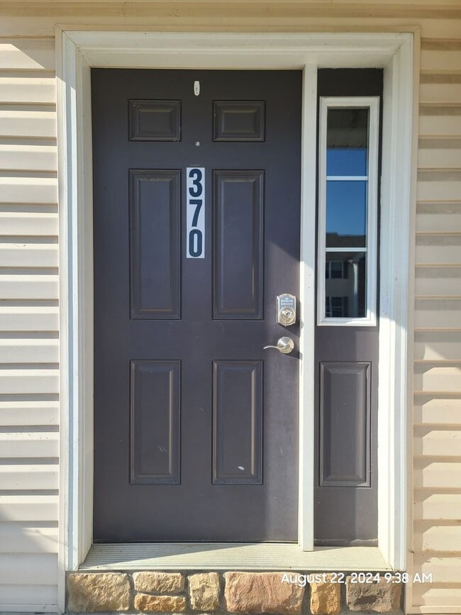 Building Photo - 3 Bedroom Townhome for Rent in Waynesboro