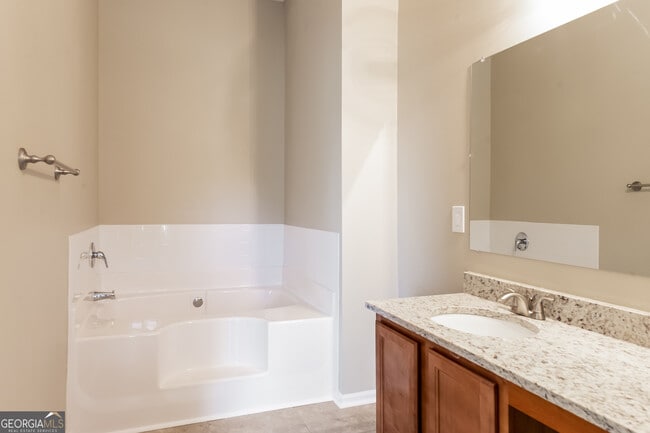 Building Photo - 6998 Bonnes Blvd SE