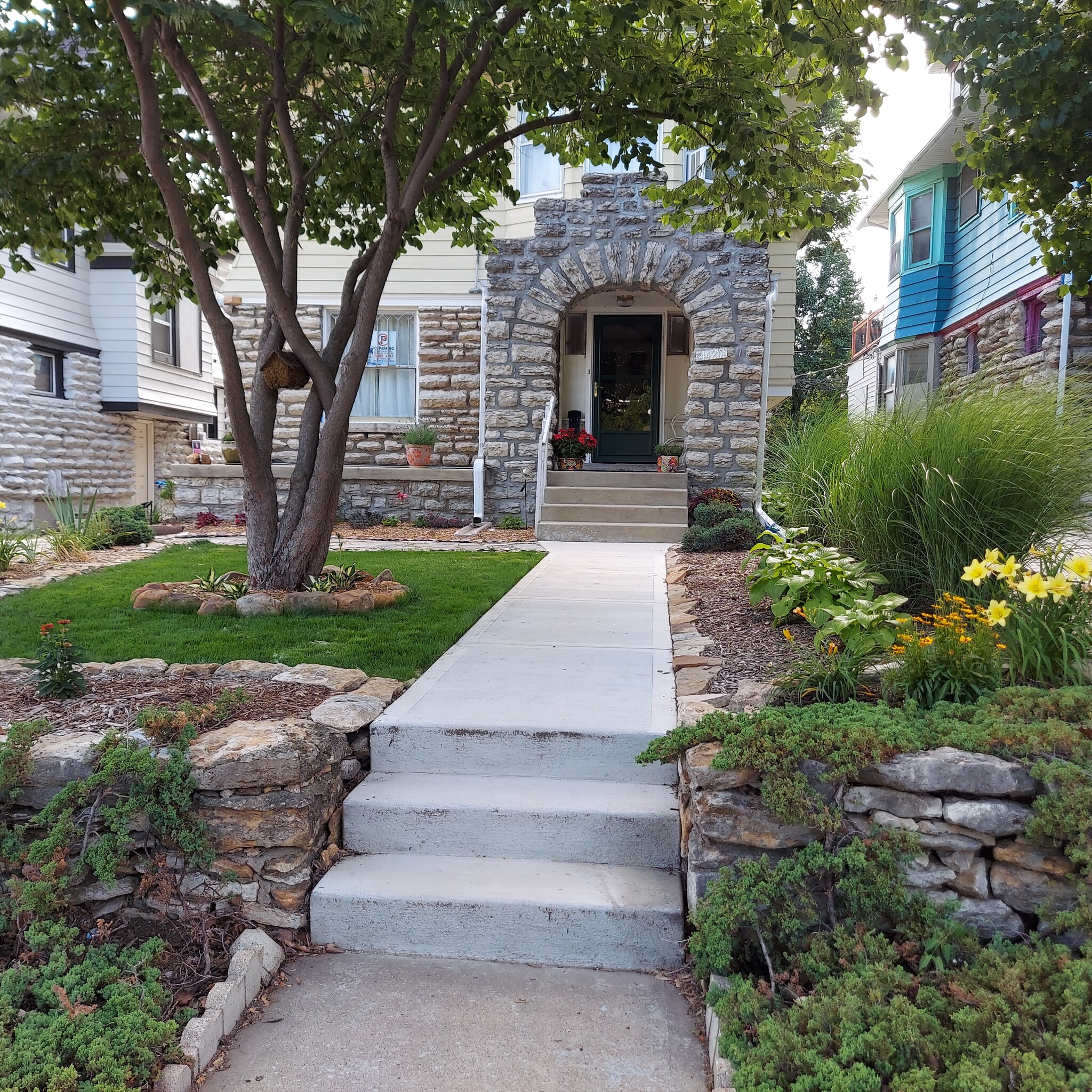 View of front porch - 4420 Troost Ave