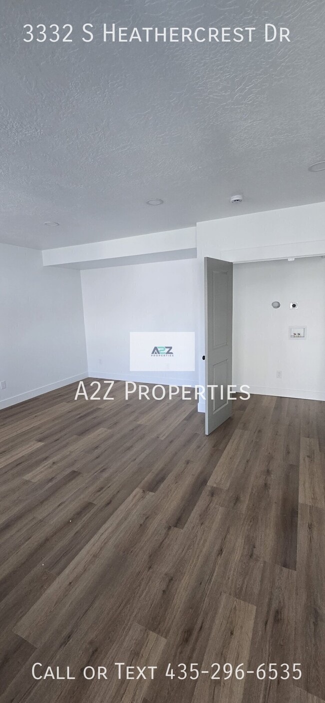 Building Photo - 3332 S Heathercrest Dr