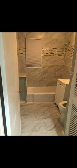 Building Photo - 87 Dairy St