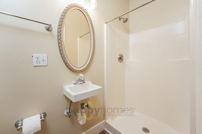 Building Photo - 2 Bed 2 Bath on Johns Island