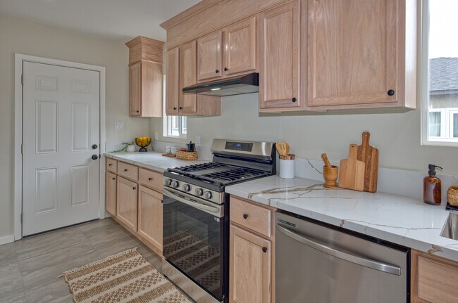 Building Photo - 11114 Ruthelen St