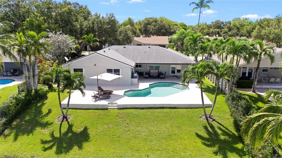 Building Photo - 5031 SW 119th Ave