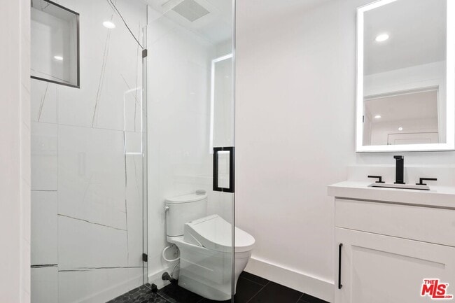 Building Photo - 1917 11th St