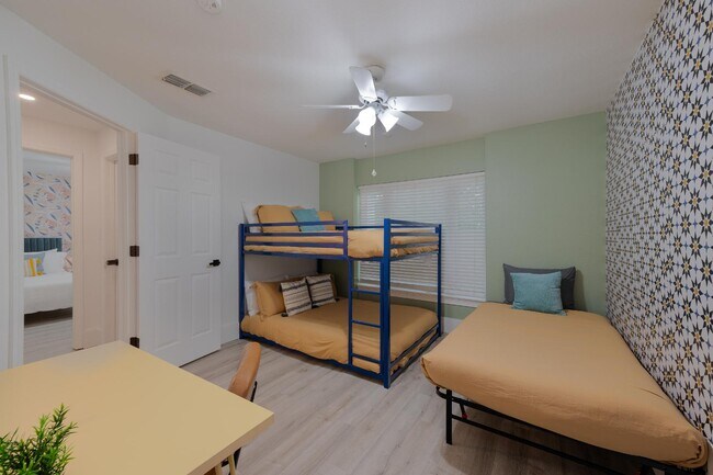 Building Photo - 1775 Harbor Rd