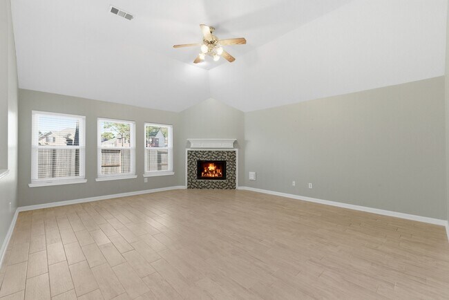 Building Photo - 7215 Bristol Ridge Dr