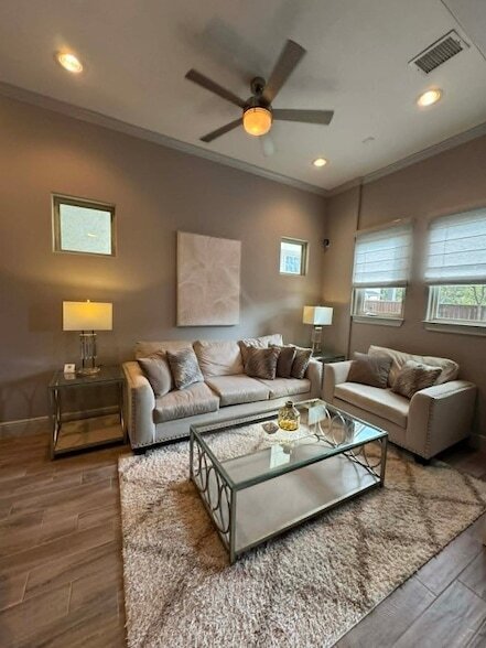 Building Photo - 38 Jarvis Row Cir